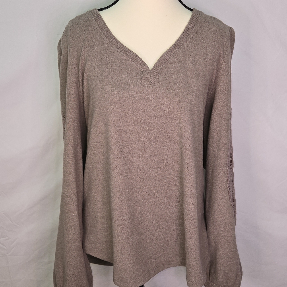 Women's V-Neck XL Sweater- Taupe